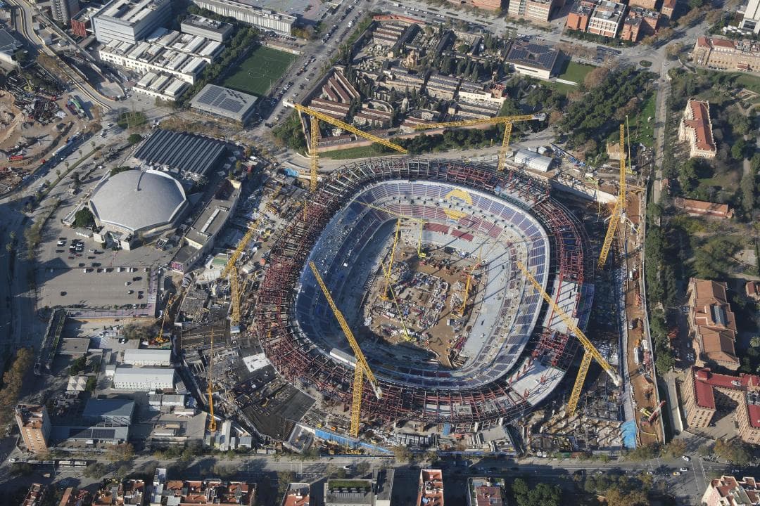 Pendents del Camp Nou