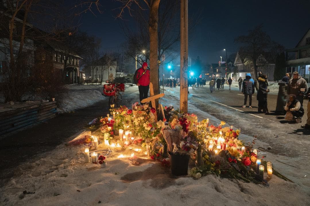 L’ICE assassina a sang freda