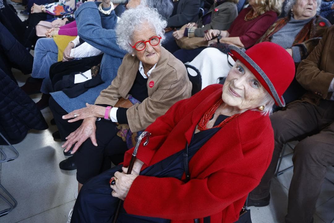 Dones plenes d’art